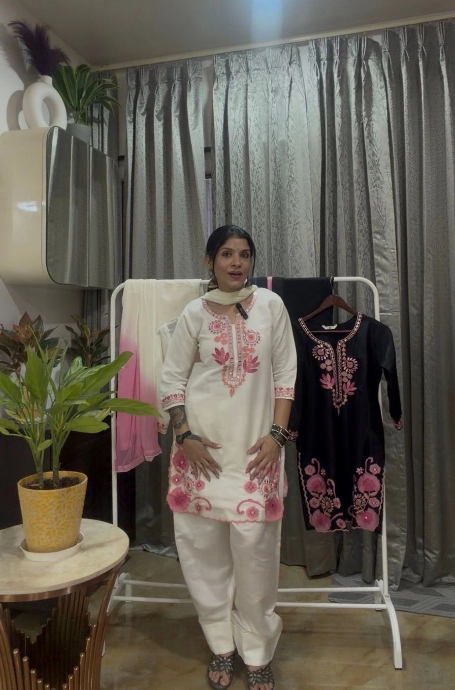 Elegant Embroidery Farshi Suit Set 3