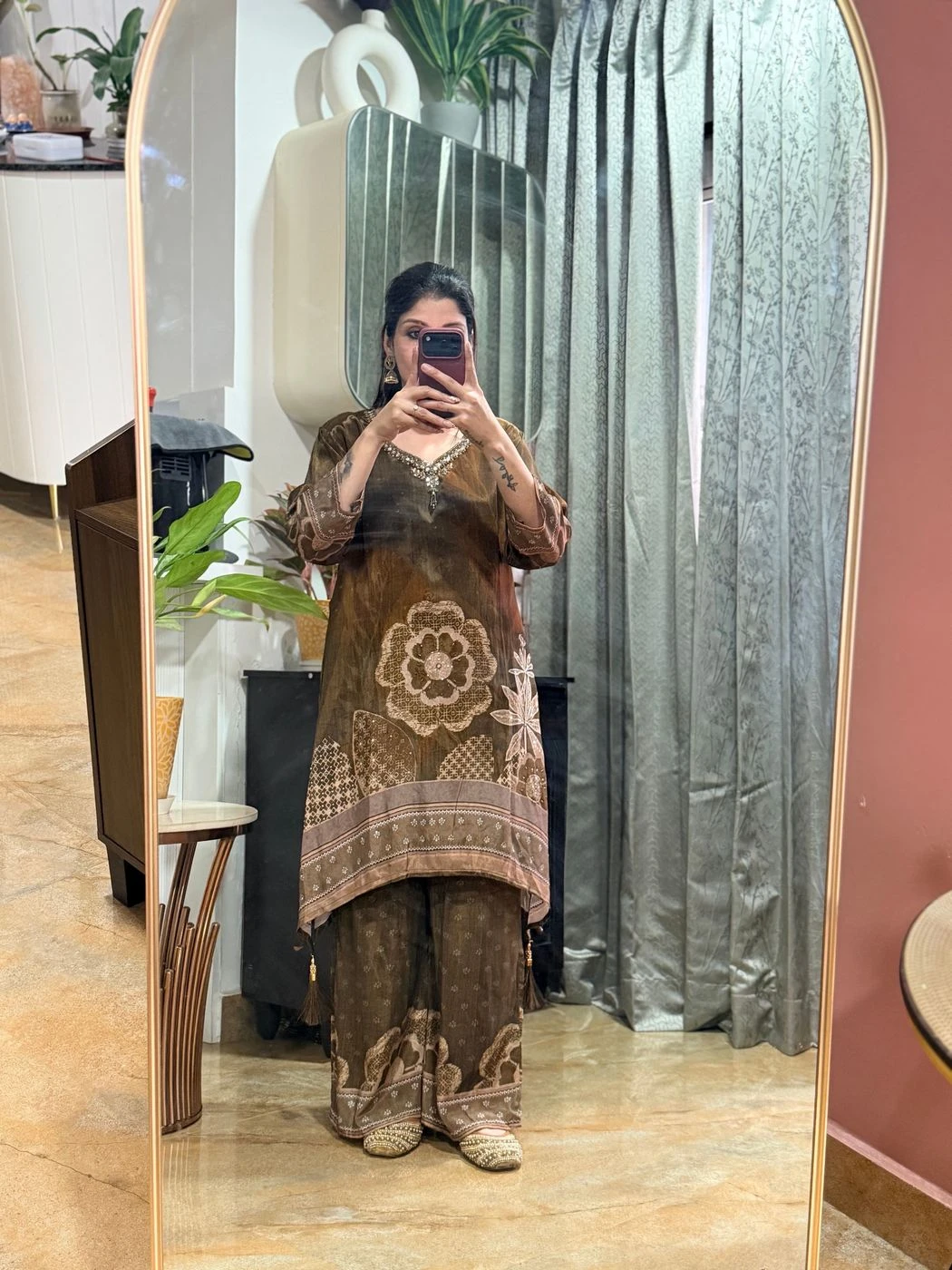 Elegant Brown Printed Kurta Pant Set for Women 2
