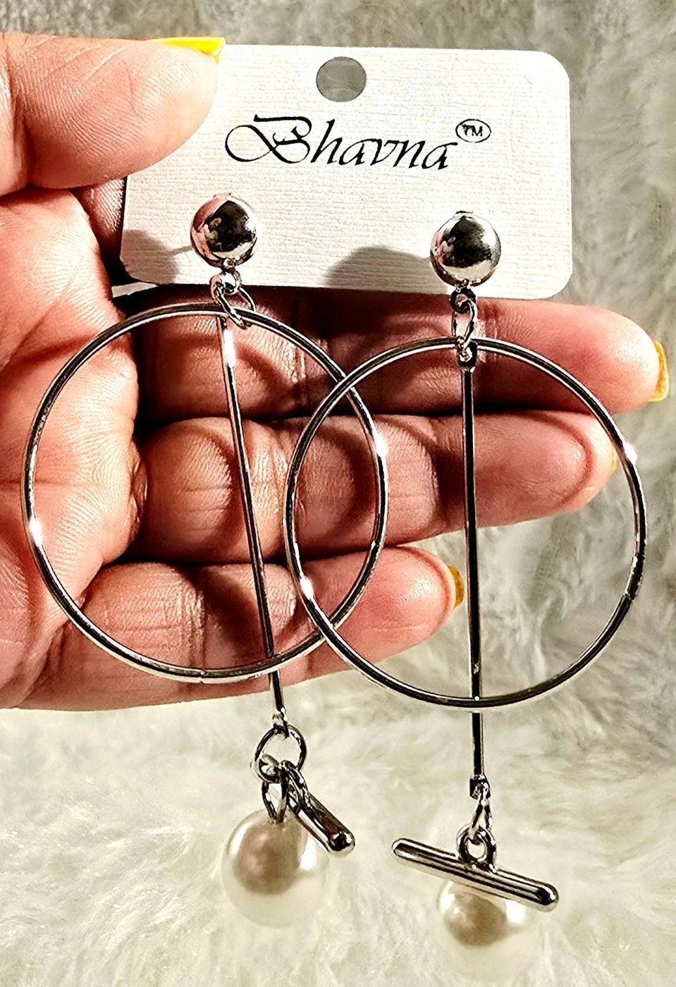 ✨ Modern circles. Classic pearls. Endless elegance.