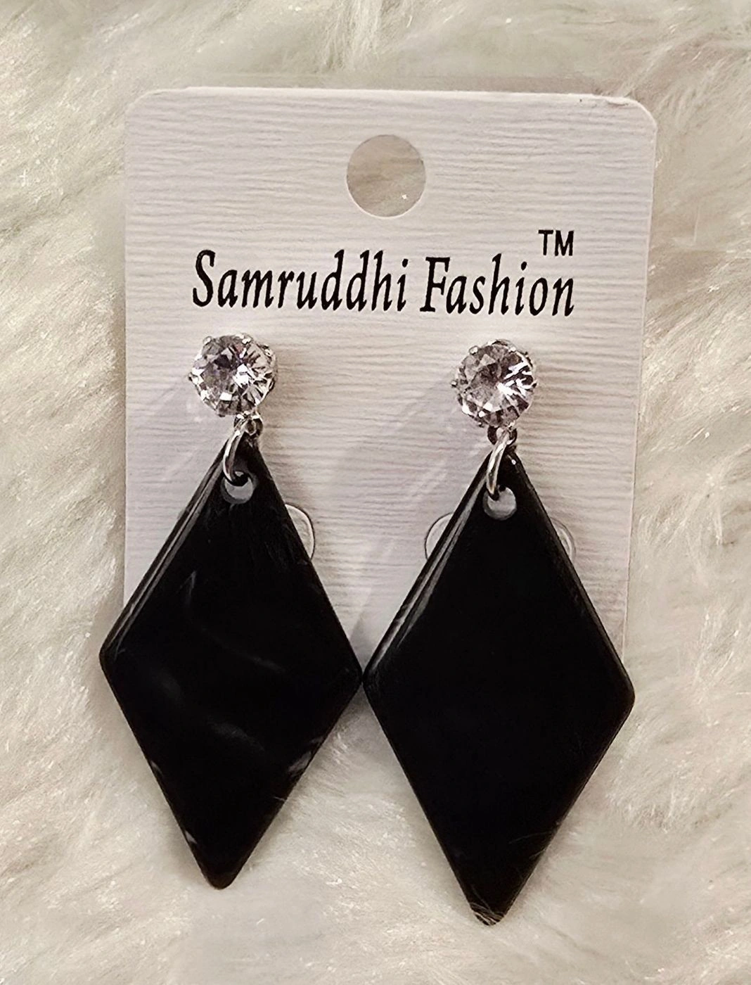 Black Geometric Diamond Shape 2