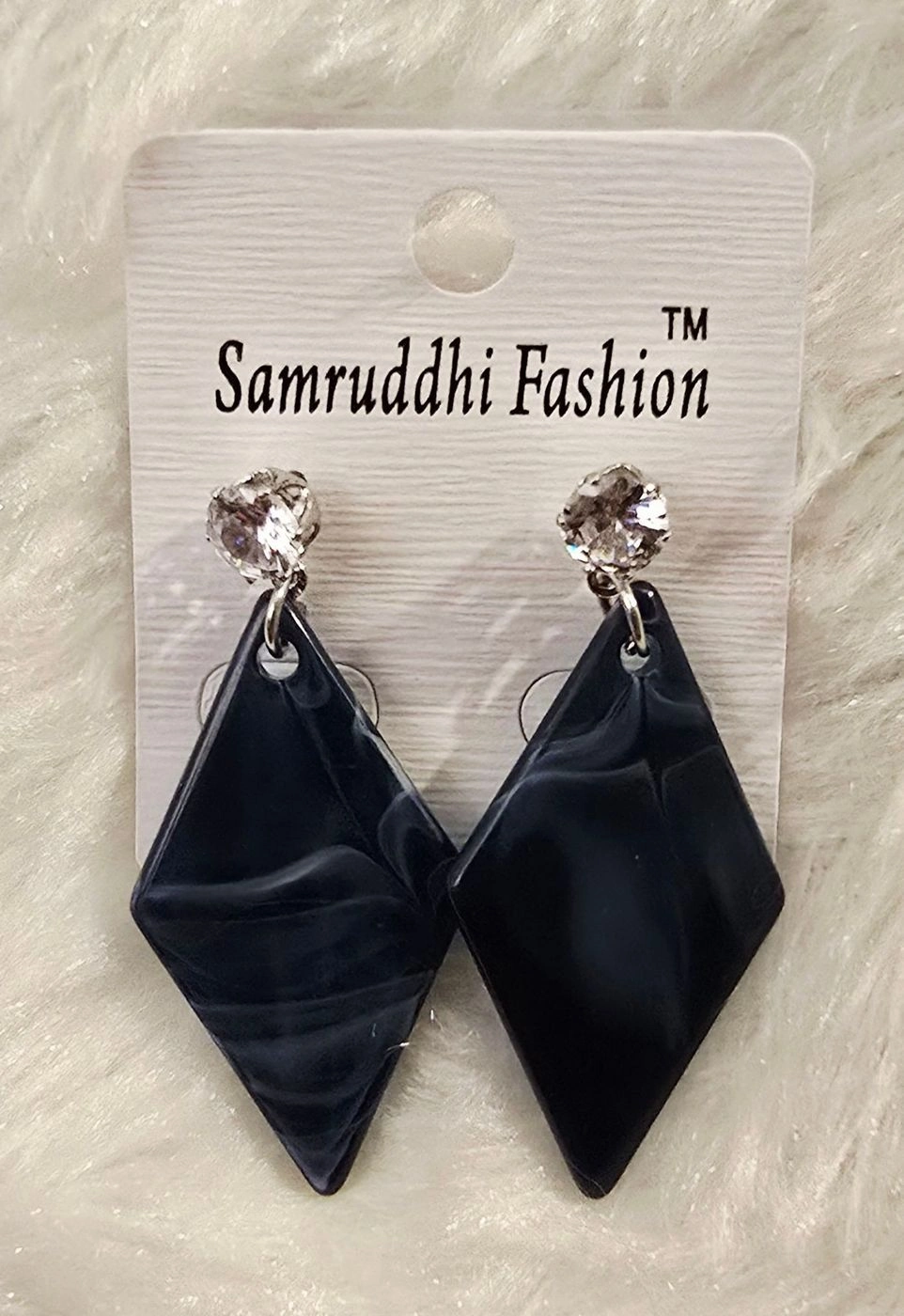 Blue Geometric Diamond Shape 1
