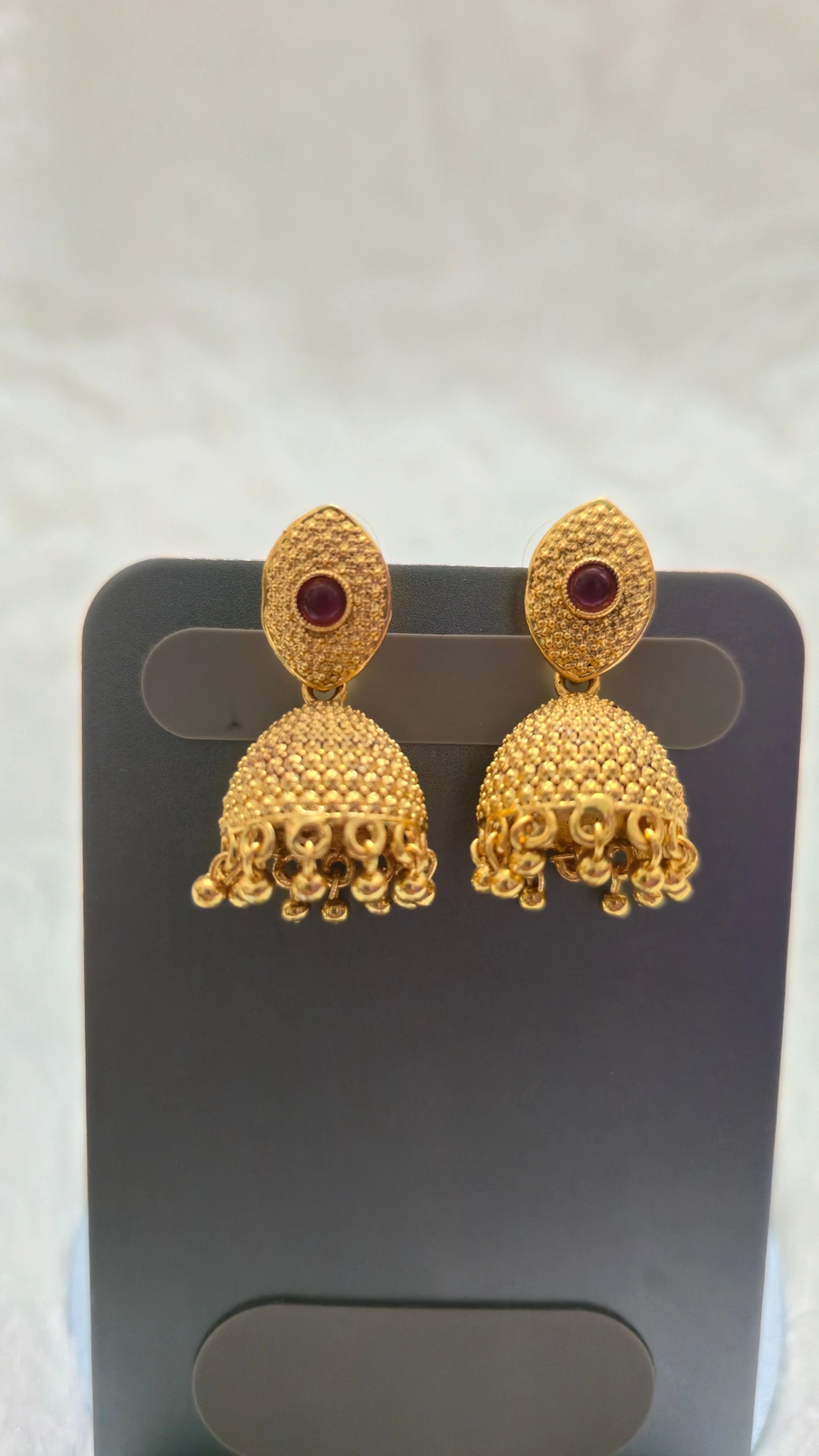 Swarna Aura Jhumka ✨