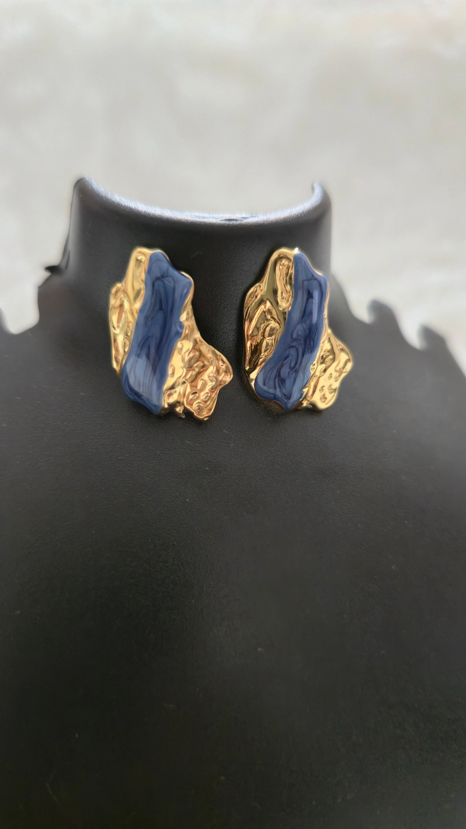 Midnight Tide Stud Earrings💫