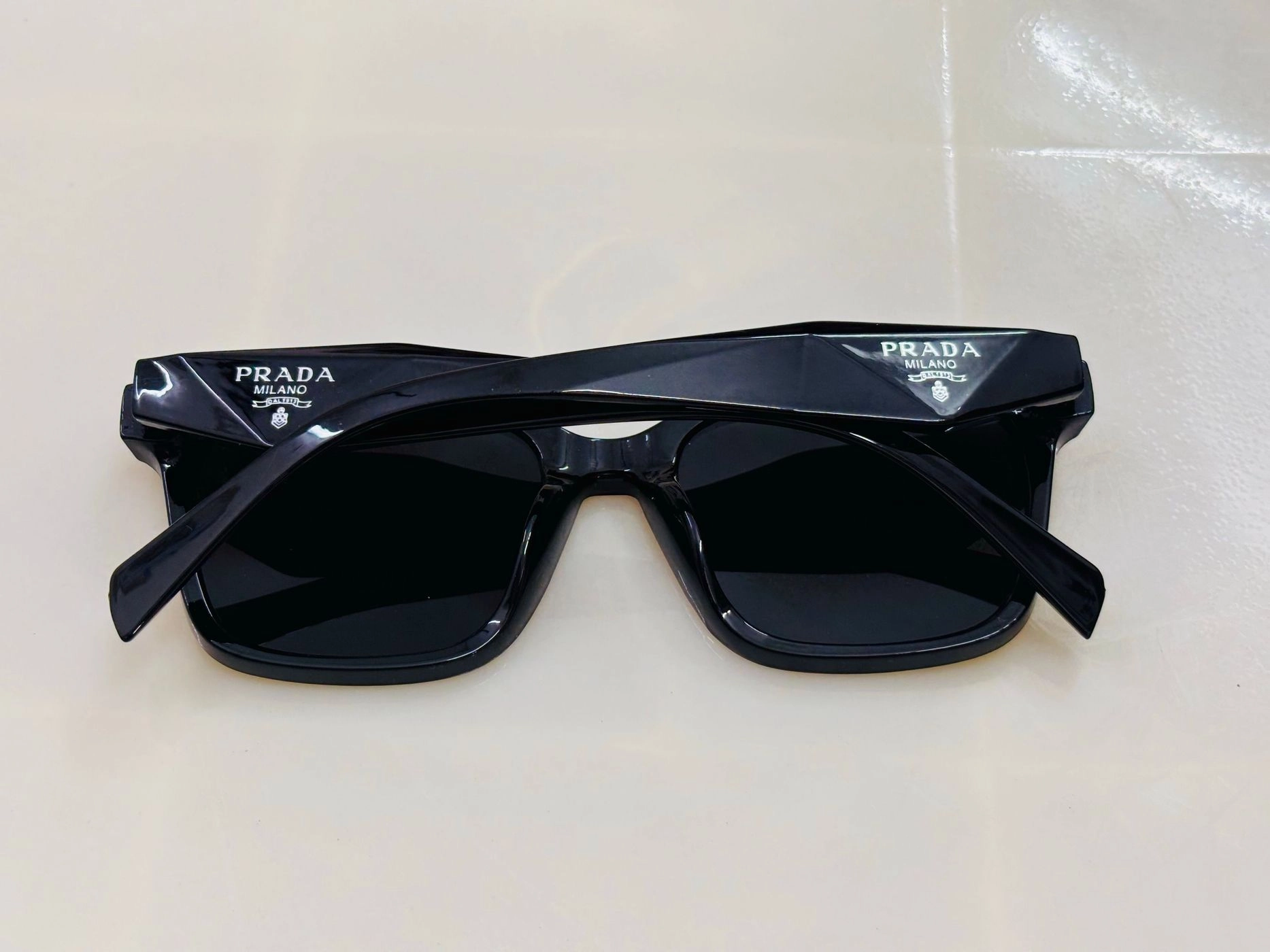Tickkart Pra Da Sunglass