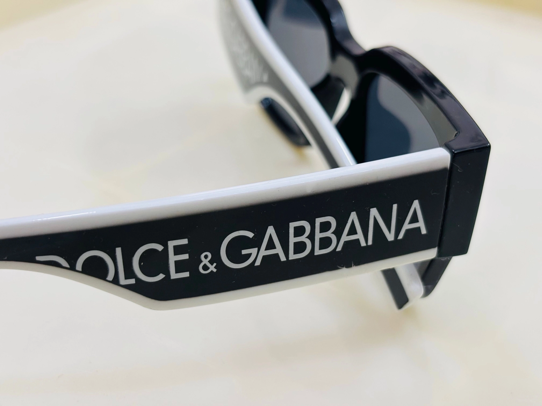 Tickkart D & G Black With White Gloss sunglass 3