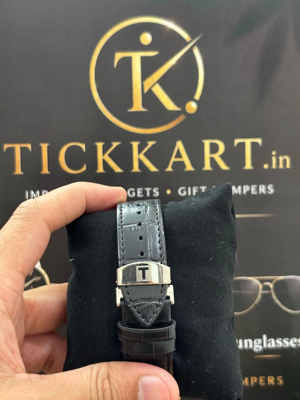 Tickkart TIS Chemin Dualtone Black Leather 3