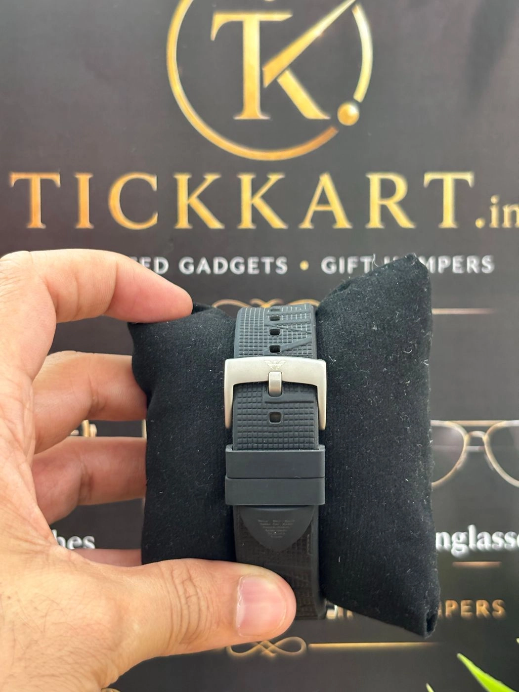 Tickkart ARM silver Black silicone 3