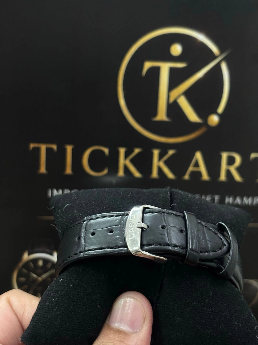 Tickkart Edif Black Leather 3