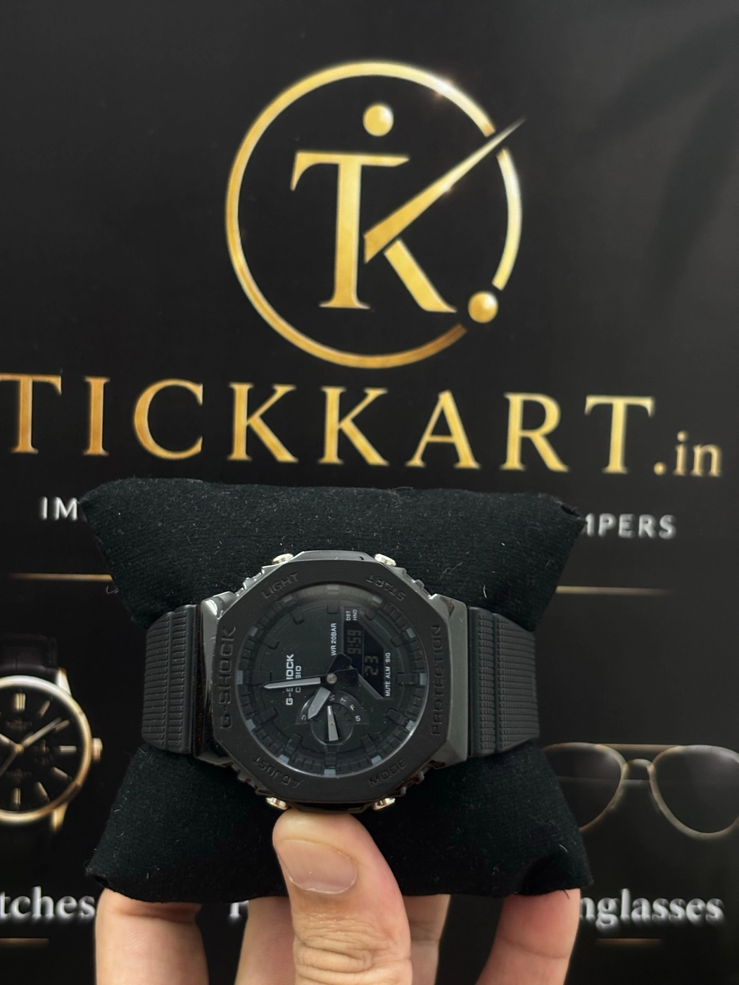 Full Black