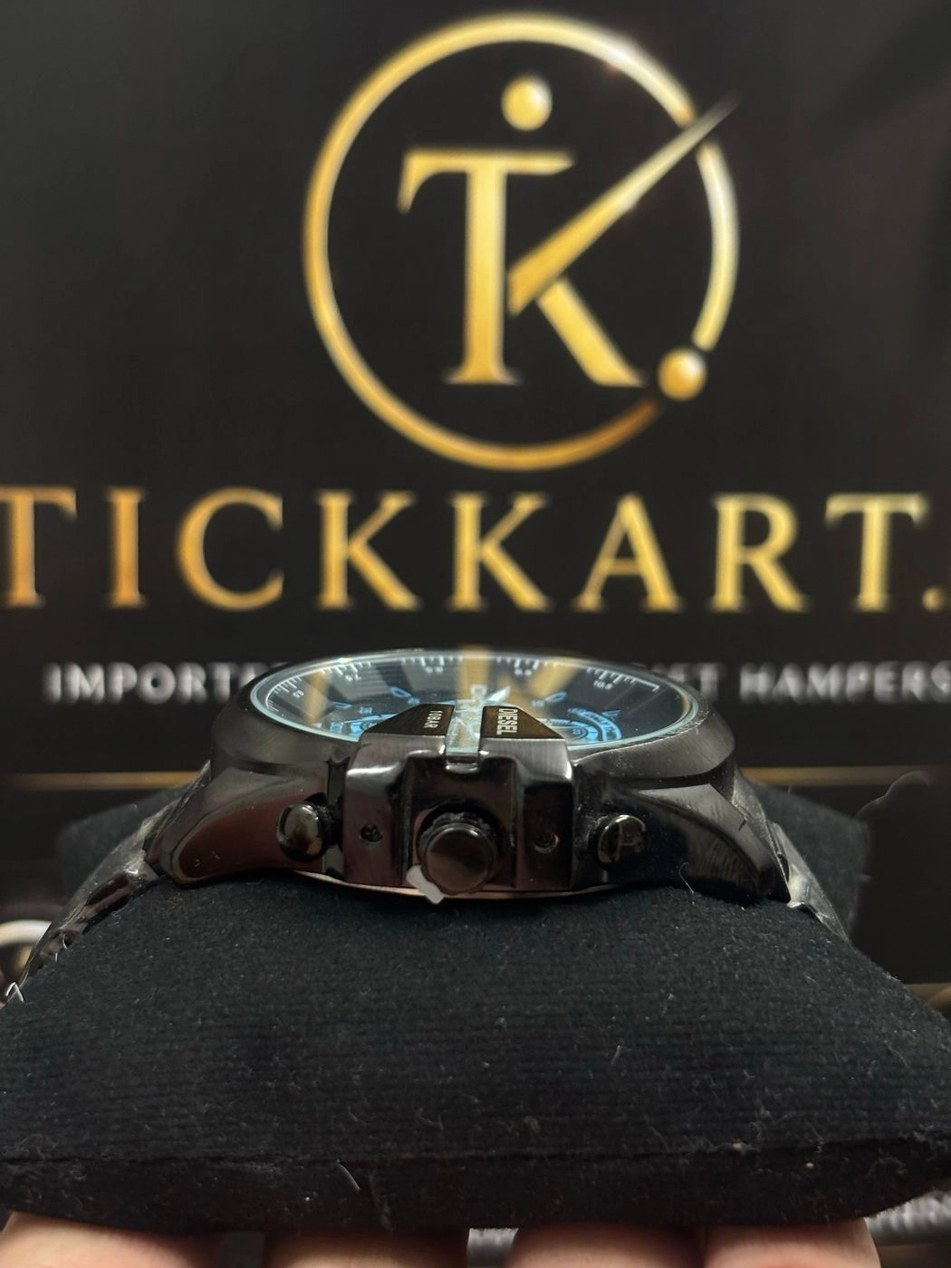 Tickkart DIES_EL 10 Bar Black Blue Glass 2