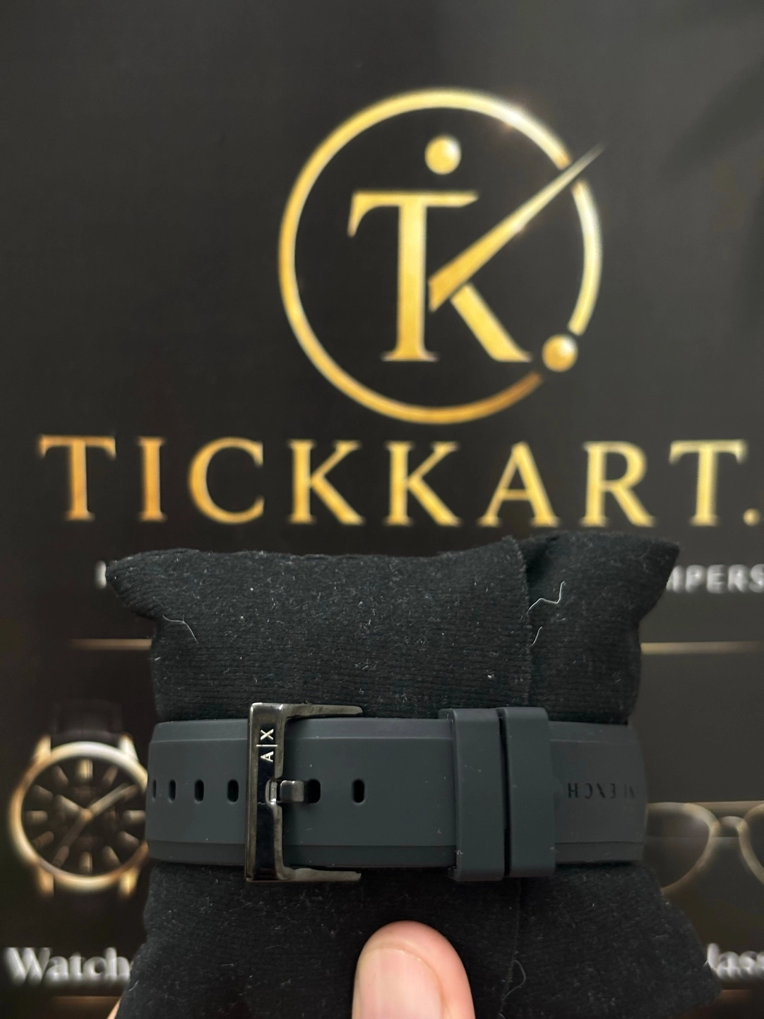 Tickkart ARM X Silicone black gold 3