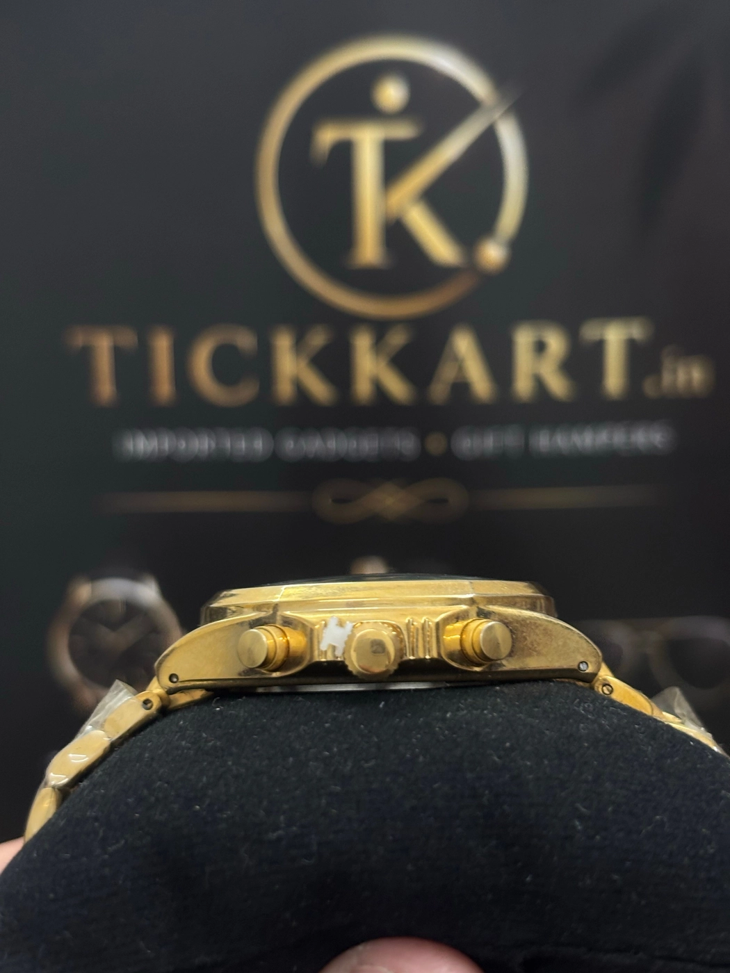 Tickkart Arman X 38mm Square Metal Gold Black 2
