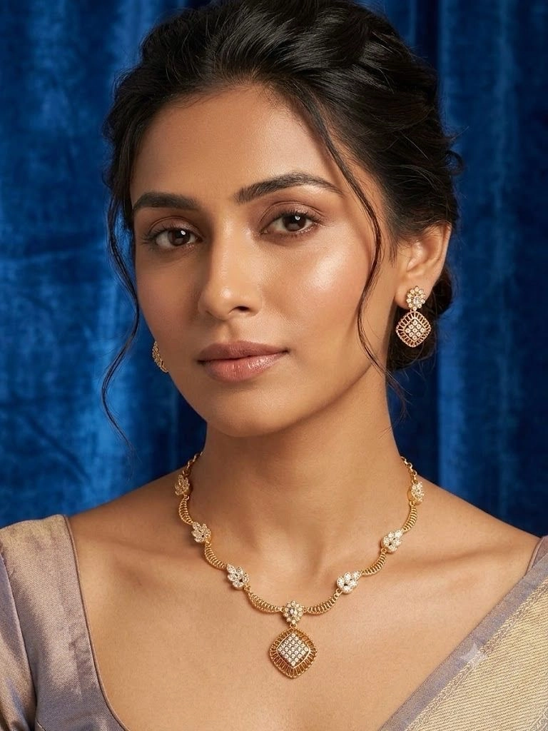 Diamond-Mesh Rhombus Gold Necklace Set 1