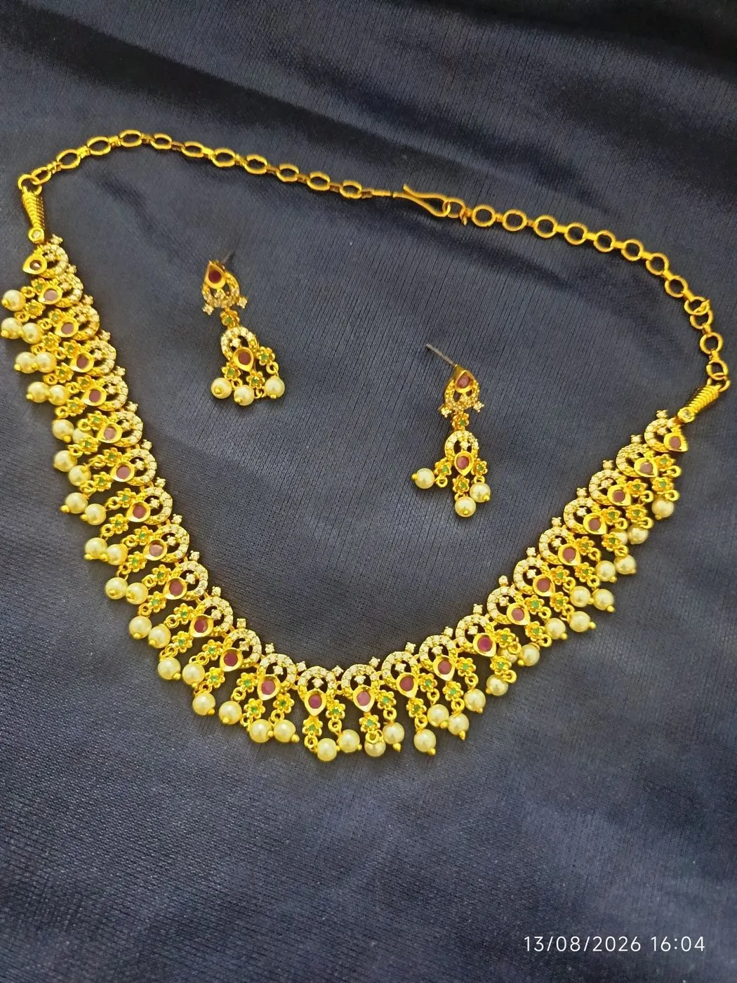 Graceful Necklace set 2