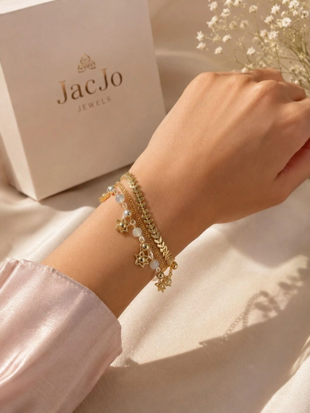 Gold-Plated Star Charm & Pearl Layered Bracelet ✨ 1