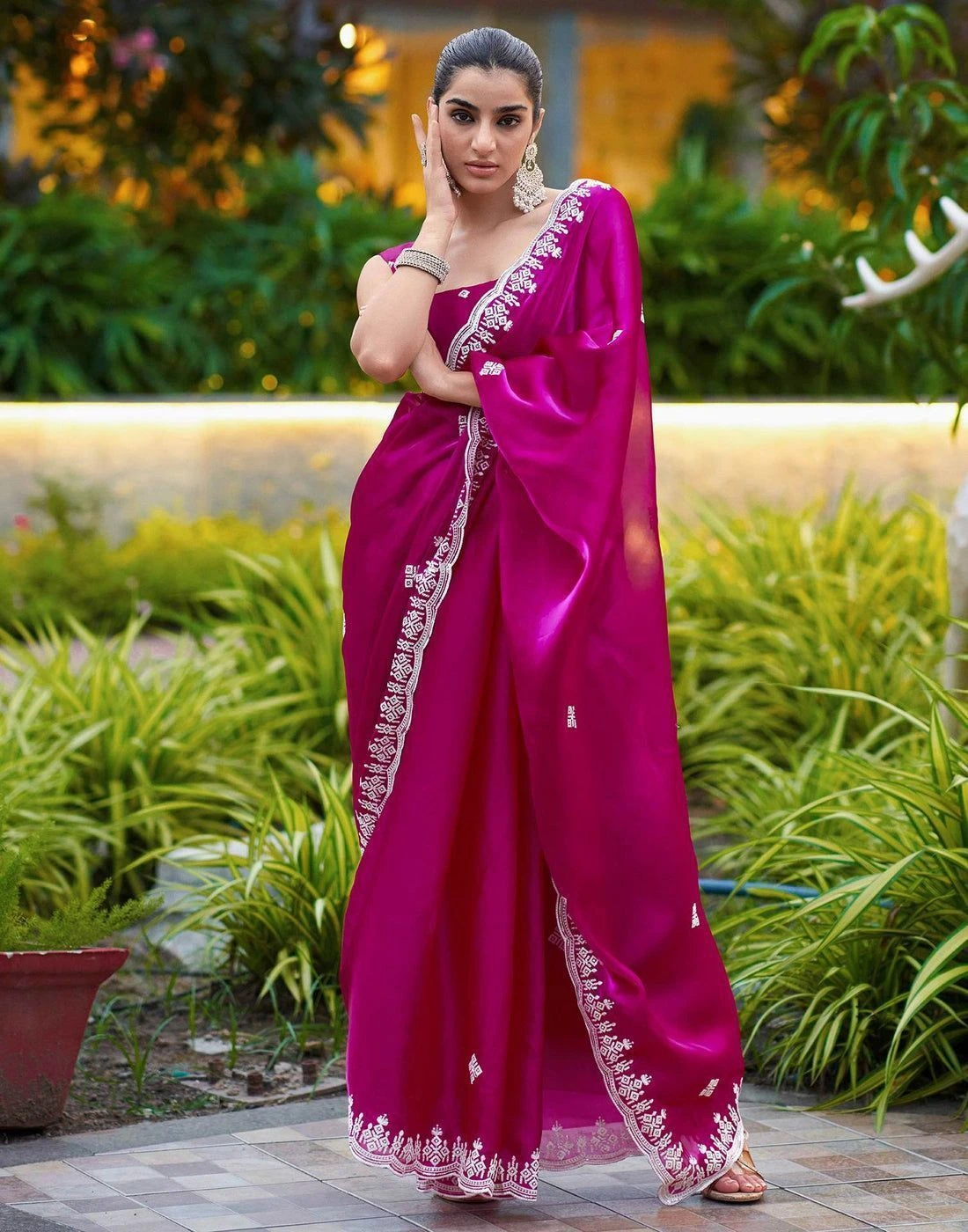 Tissue and shimmer Pink Saree 3