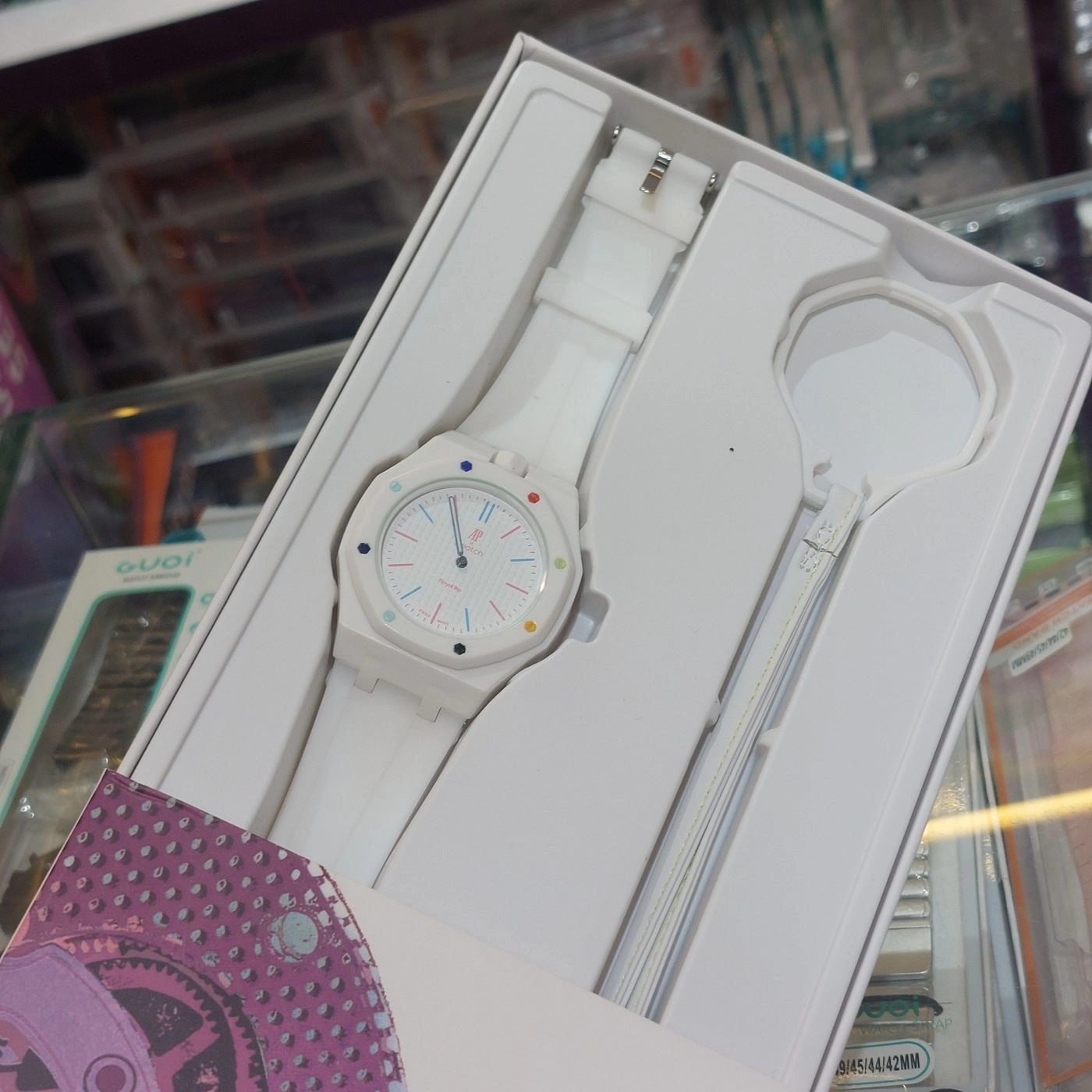 New trending watch 8