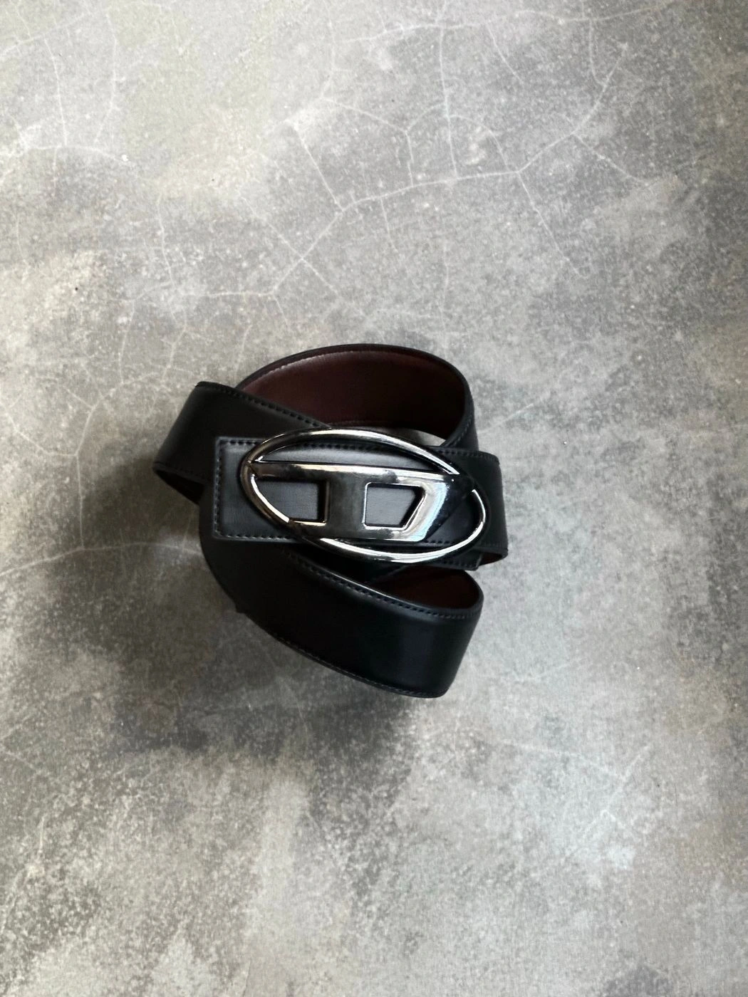 Glossy D Black Leather Belt 2