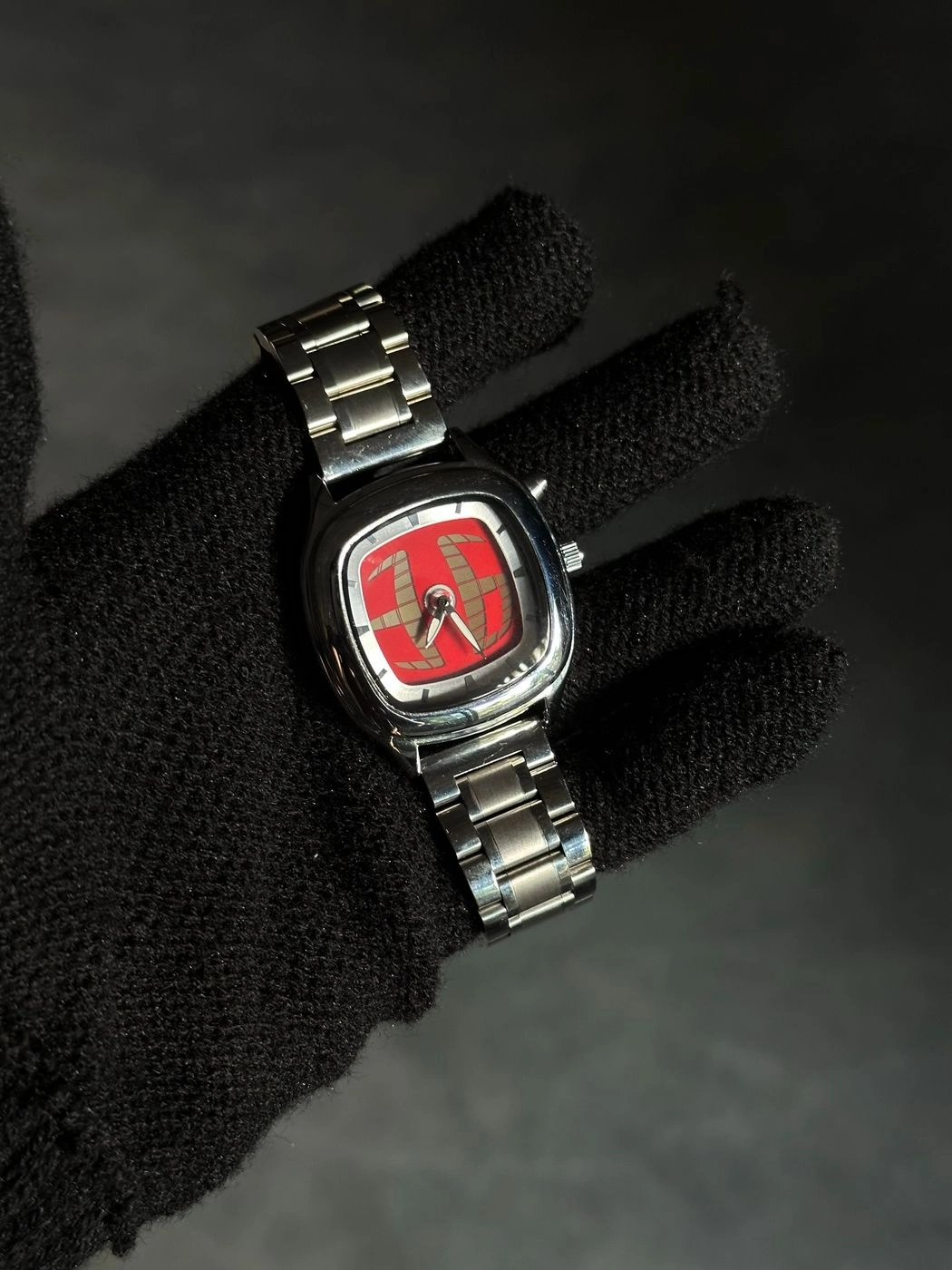 M8 Dual Crown-Red 4