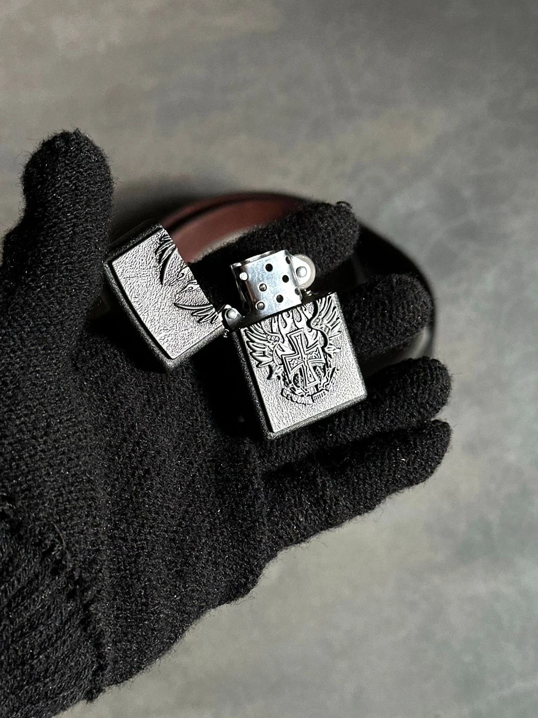 Chrome Gothic Lighter Blet 3