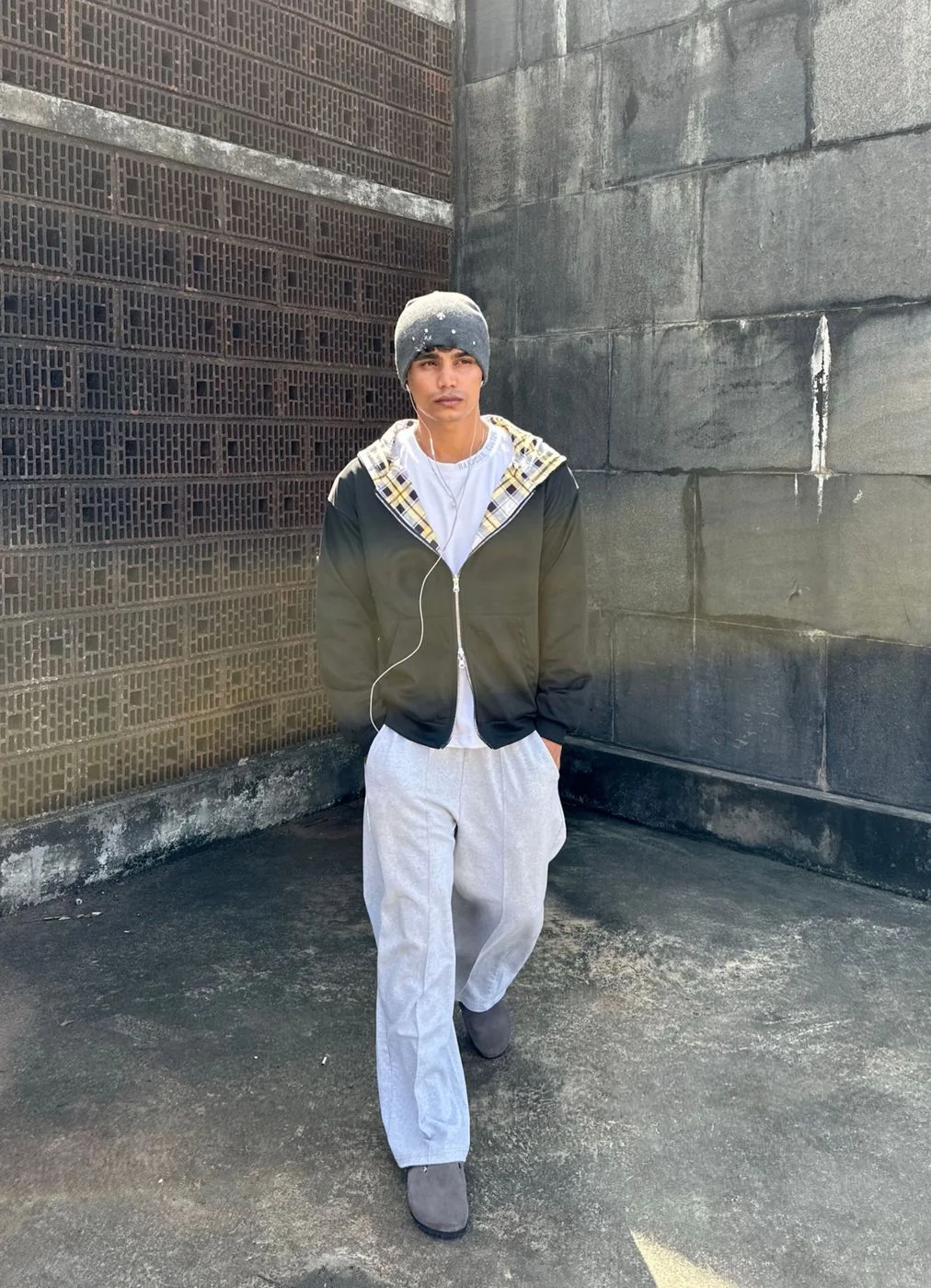 REVERSE THEORY ZIPUP HOODIE-OT 004 2