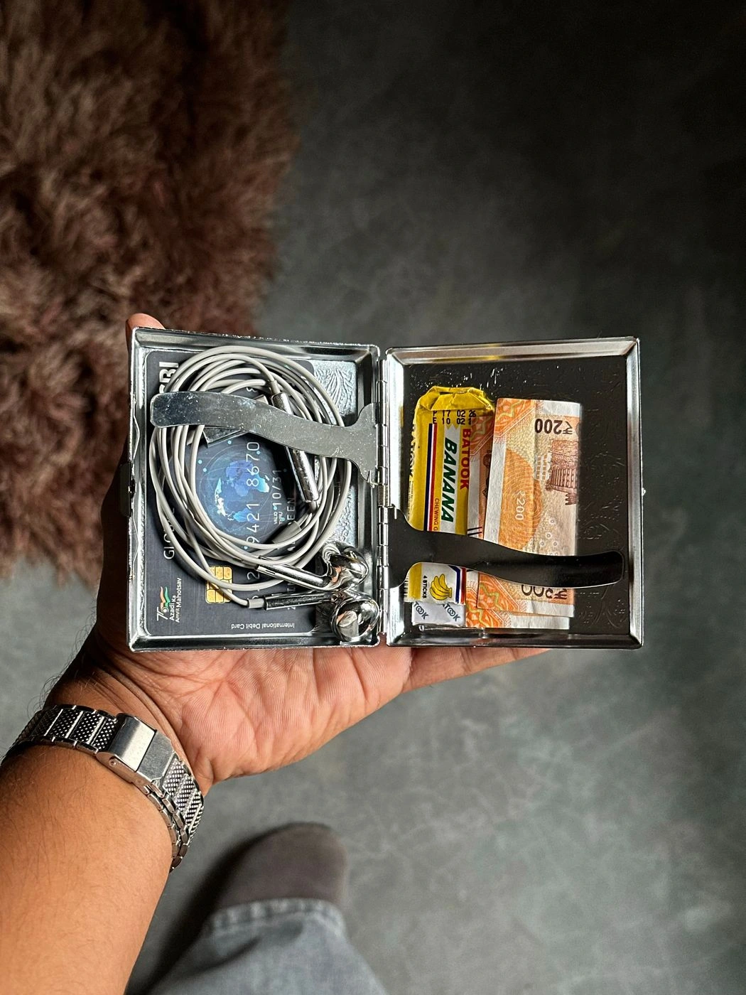 Metal Cig Wallet- Distinctive Design 2