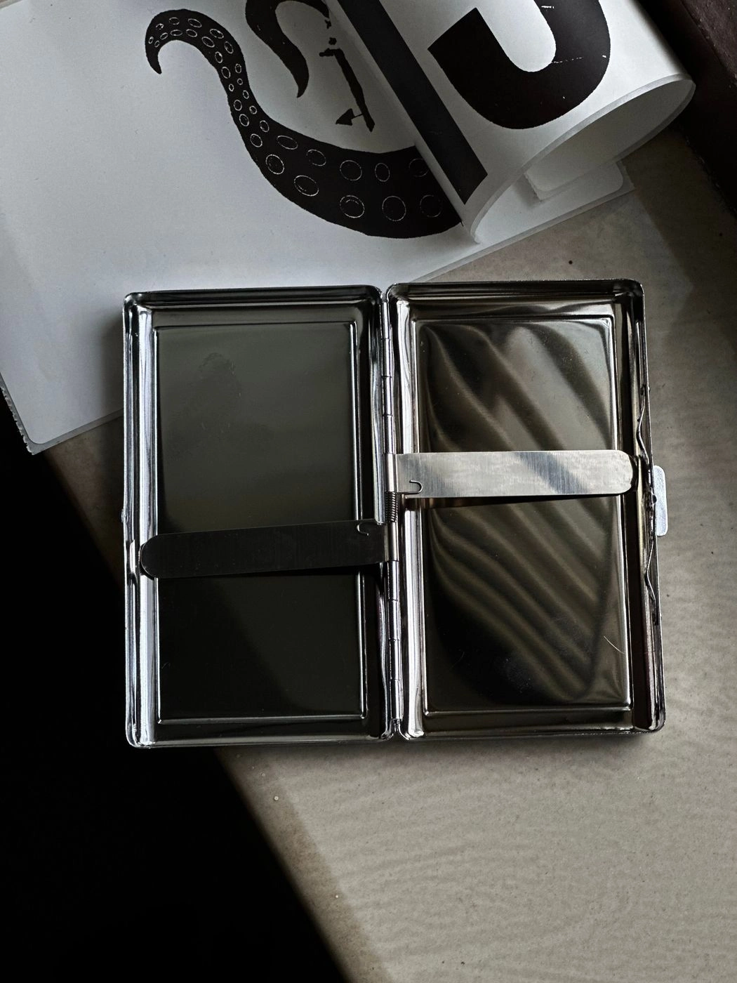 Iconic Metal Cig Wallet 2