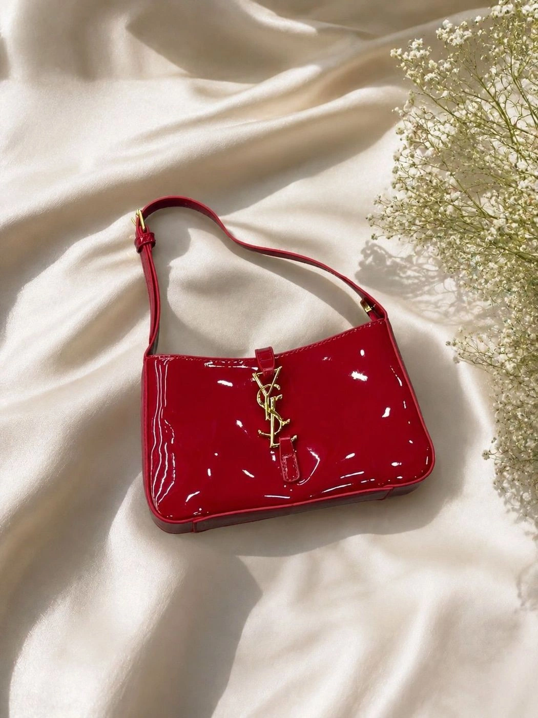 Saint Laurent Le 5 à 7 Patent Leather Shoulder Bag – Cherry Red