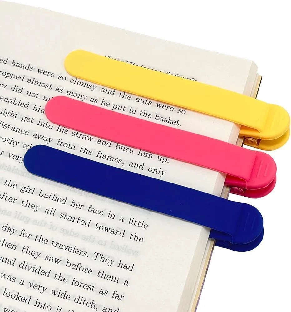 3Pcs Automatic Bookmark, Silicone Smart Book Marks,Cute Unique Book Markers Bookmark Clip Reading Accessories Gifts for Book Lovers (1 Yellow+1 Red+1 Blue)
