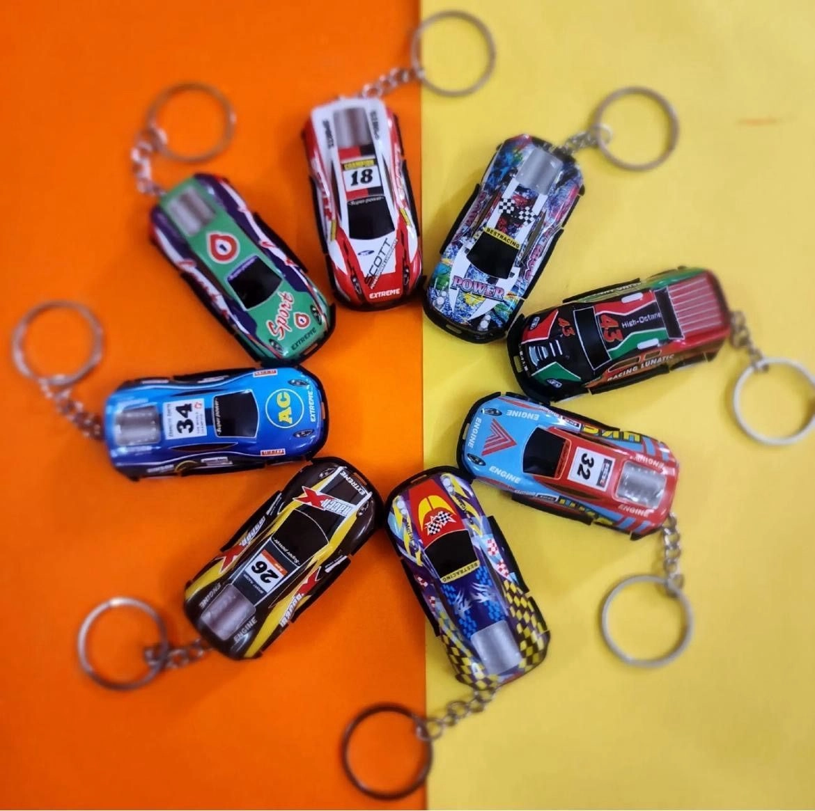 Car 🚘 keychain /pies😍😍