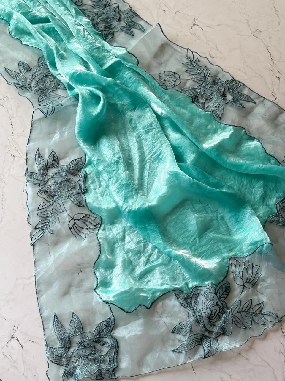 Premium Class Tissue Saree 4