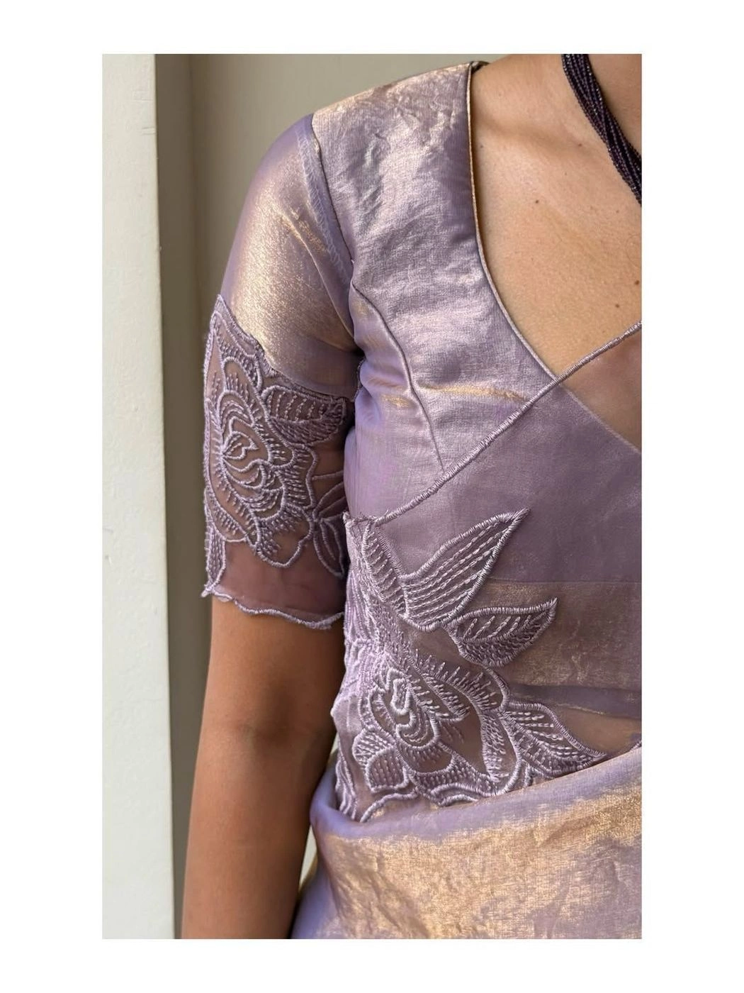 Premium Class Tissue Saree 5