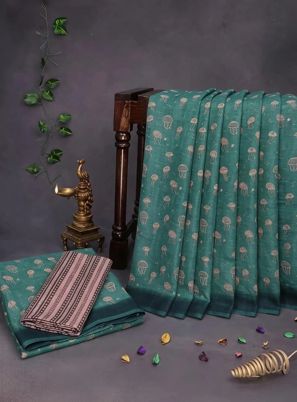 Soft and lightweight linen cotton Saree 8
