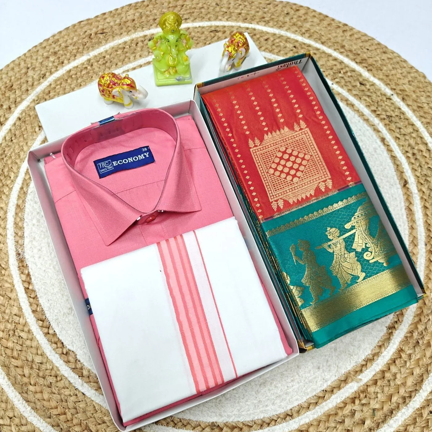 Couple Combo ( Mundu, Shirt + Saree) 4