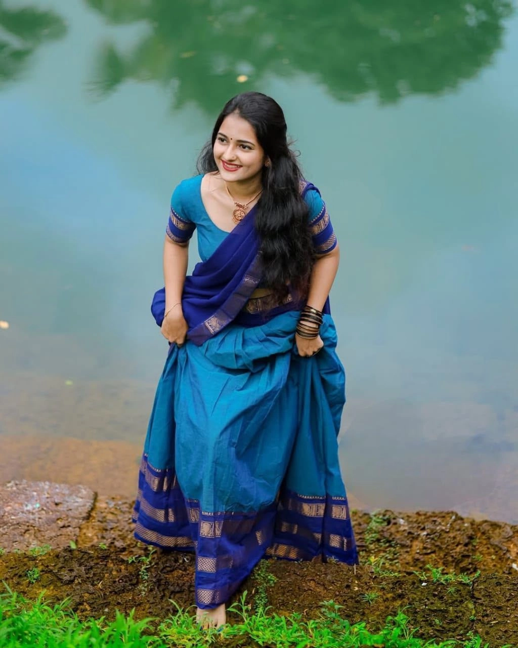 Kanjivaram Lehenga with Blouse, Dupatta, Drawstring. 1
