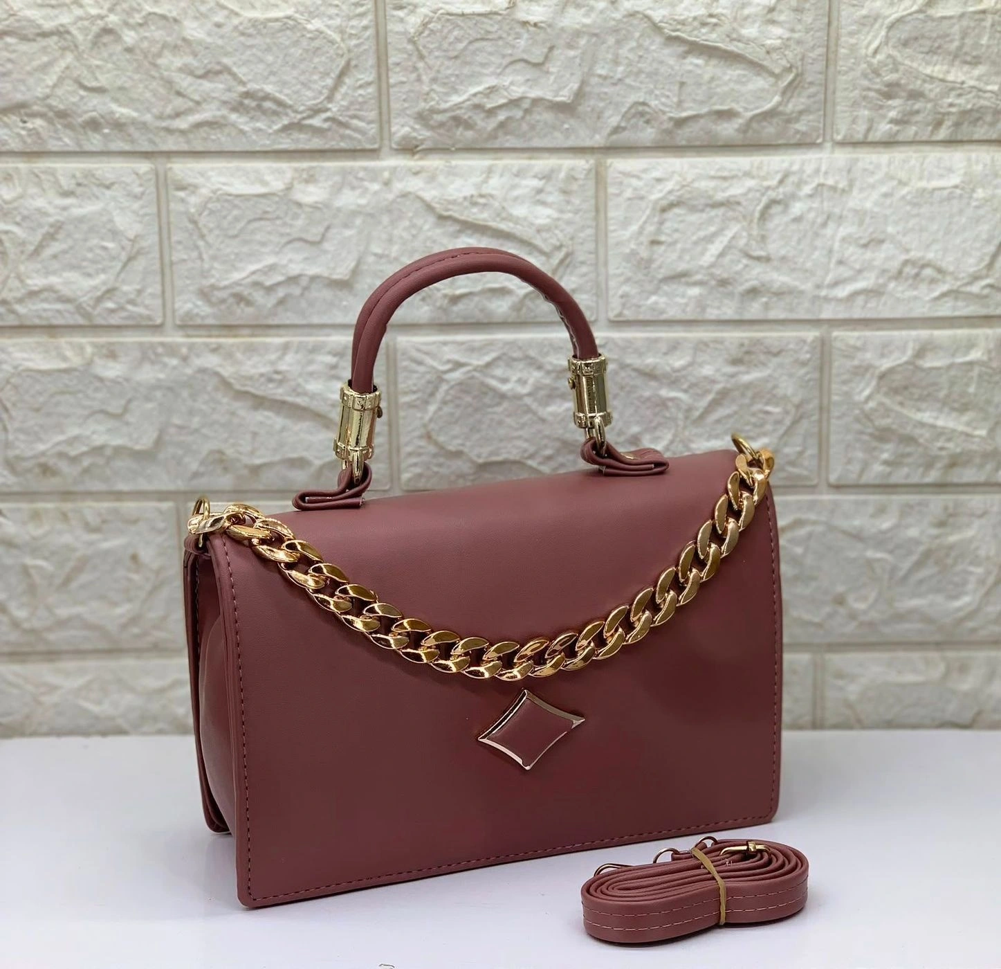 *Wonderful Sling Bag For Women And Girls*
❤️♥️✅❤️♥️ 3