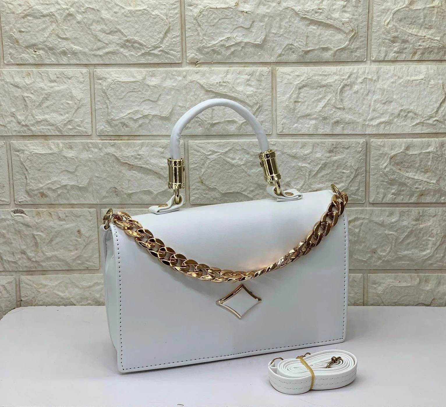 *Wonderful Sling Bag For Women And Girls*
❤️♥️✅❤️♥️ 8