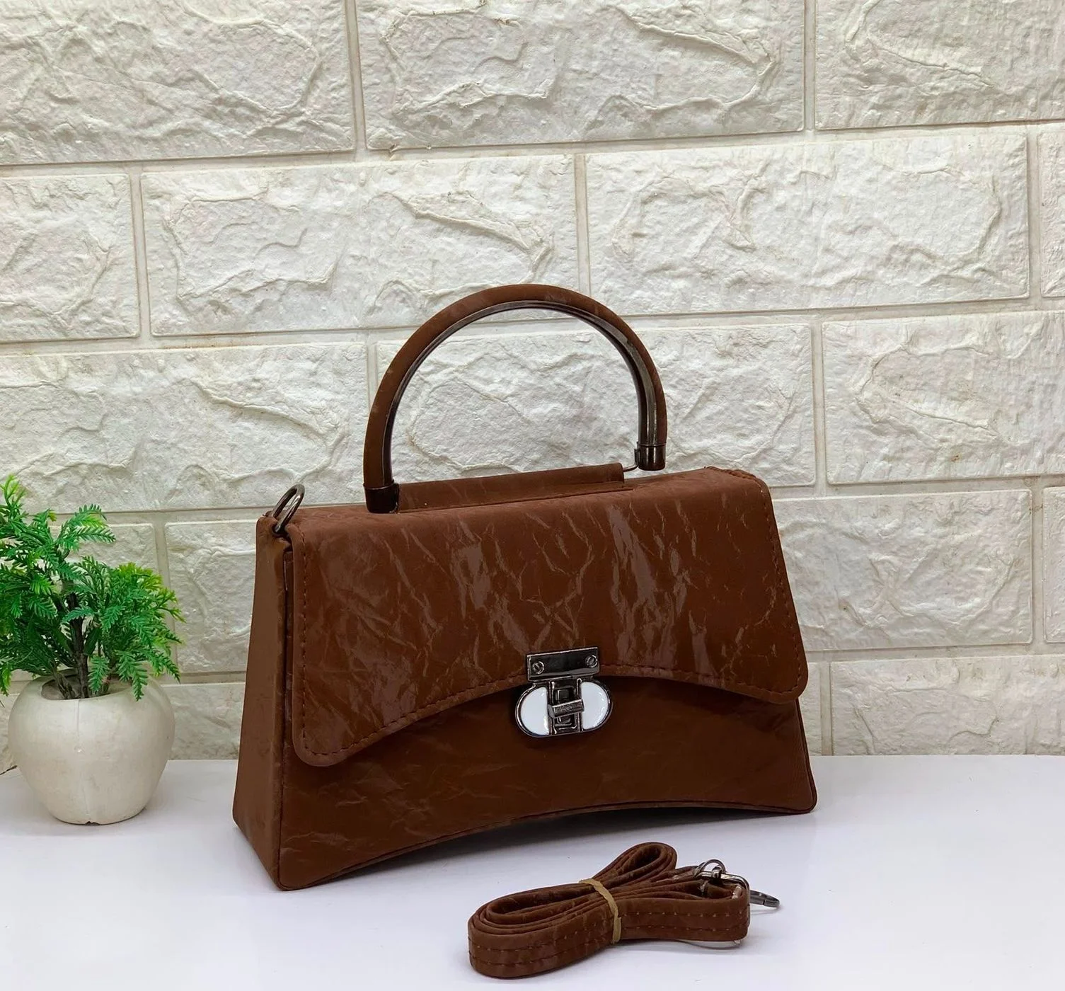 *Trendy Sling Bag for Women And Girls*
 💚💕💚💕 3