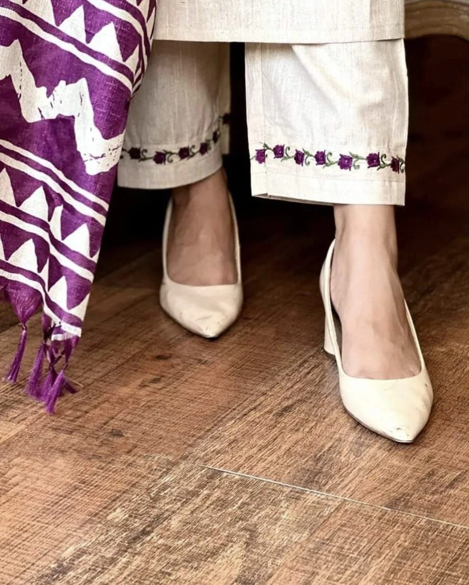 Handloom cotton kurta pant and khadi silk ikkat print  Dupatta set. 4