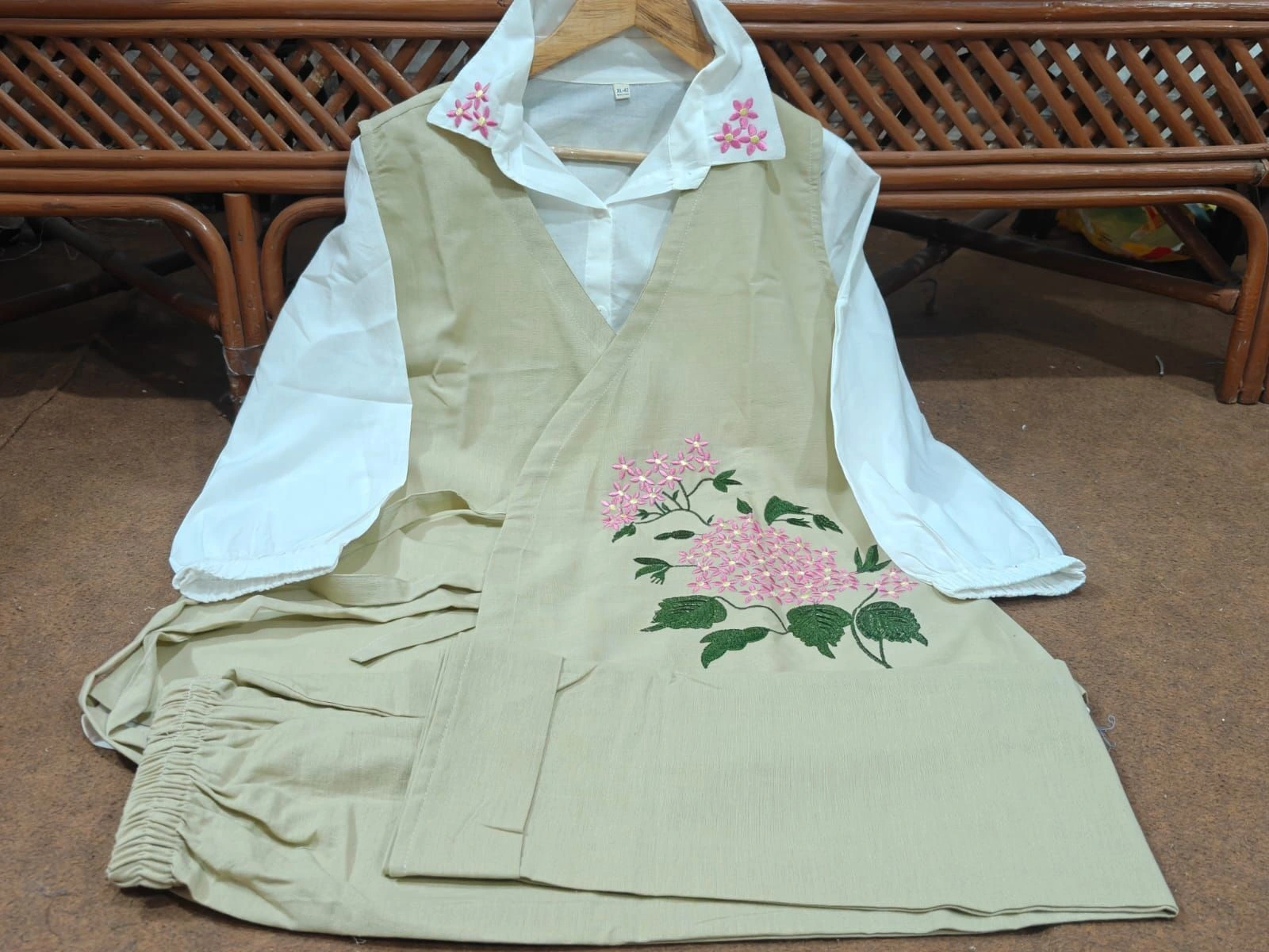 *Premium jute coord set* *detailed with embroidery* 3