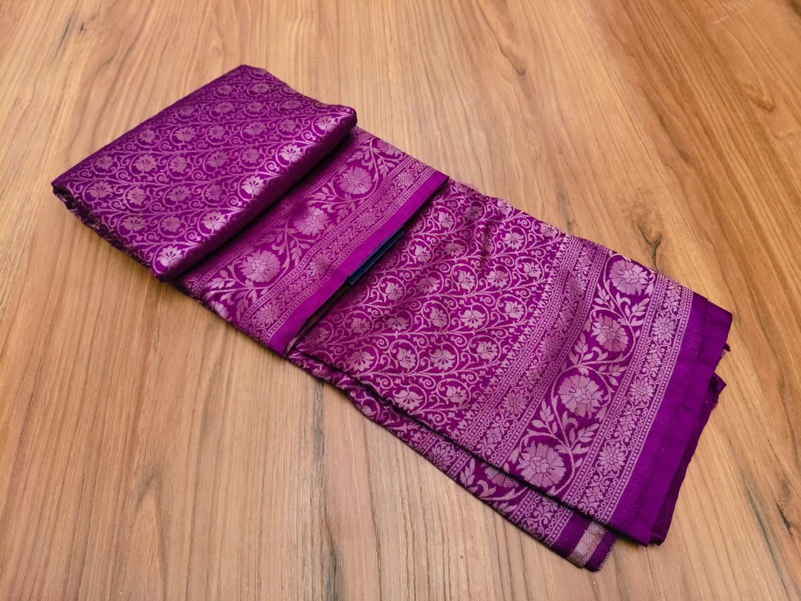Banarasi saree with silver zari 2