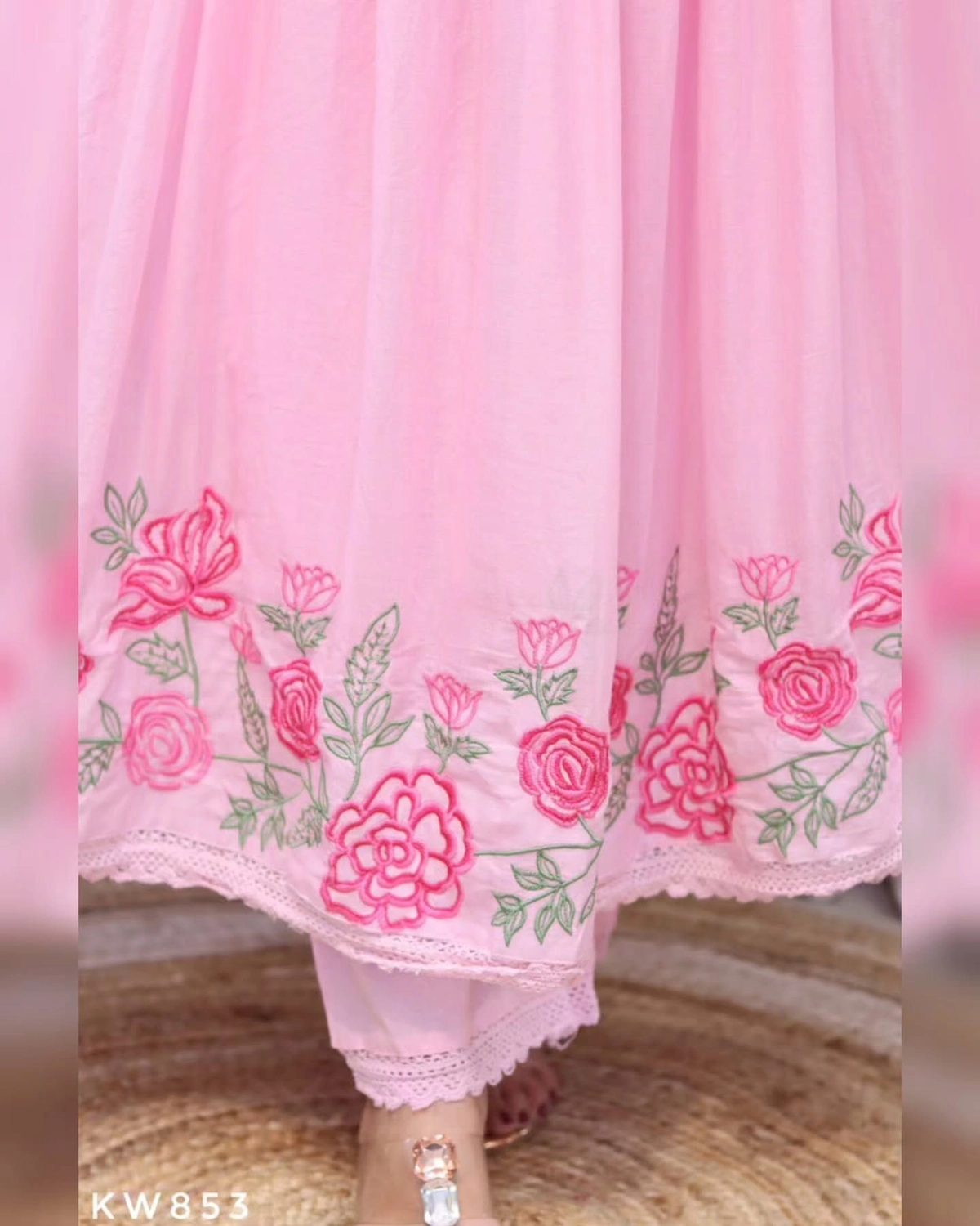 ANARKALI EMBROIDERY 
KURTA PANT WITH DUPPATA SET 5