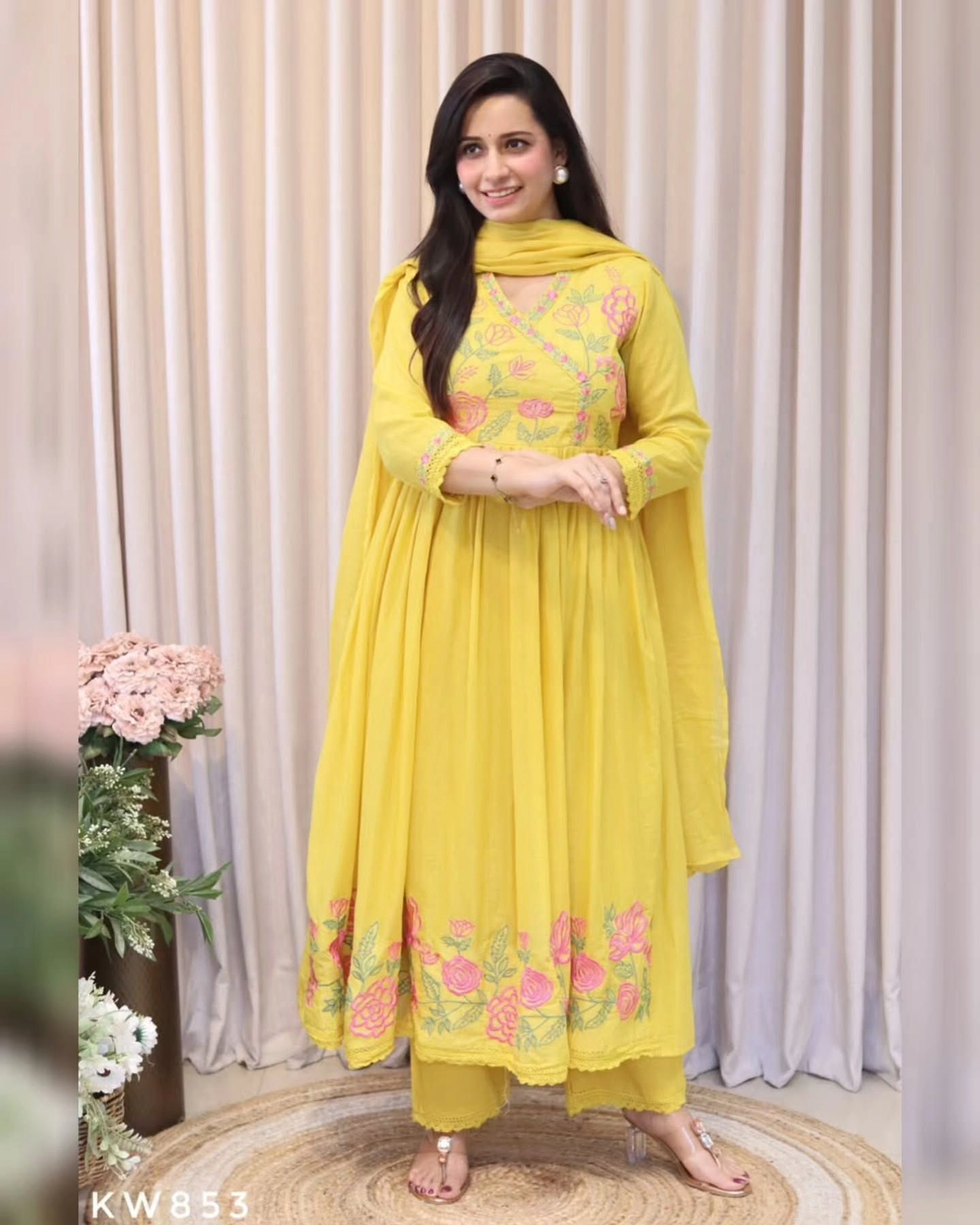 ANARKALI EMBROIDERY 
KURTA PANT WITH DUPPATA SET 6