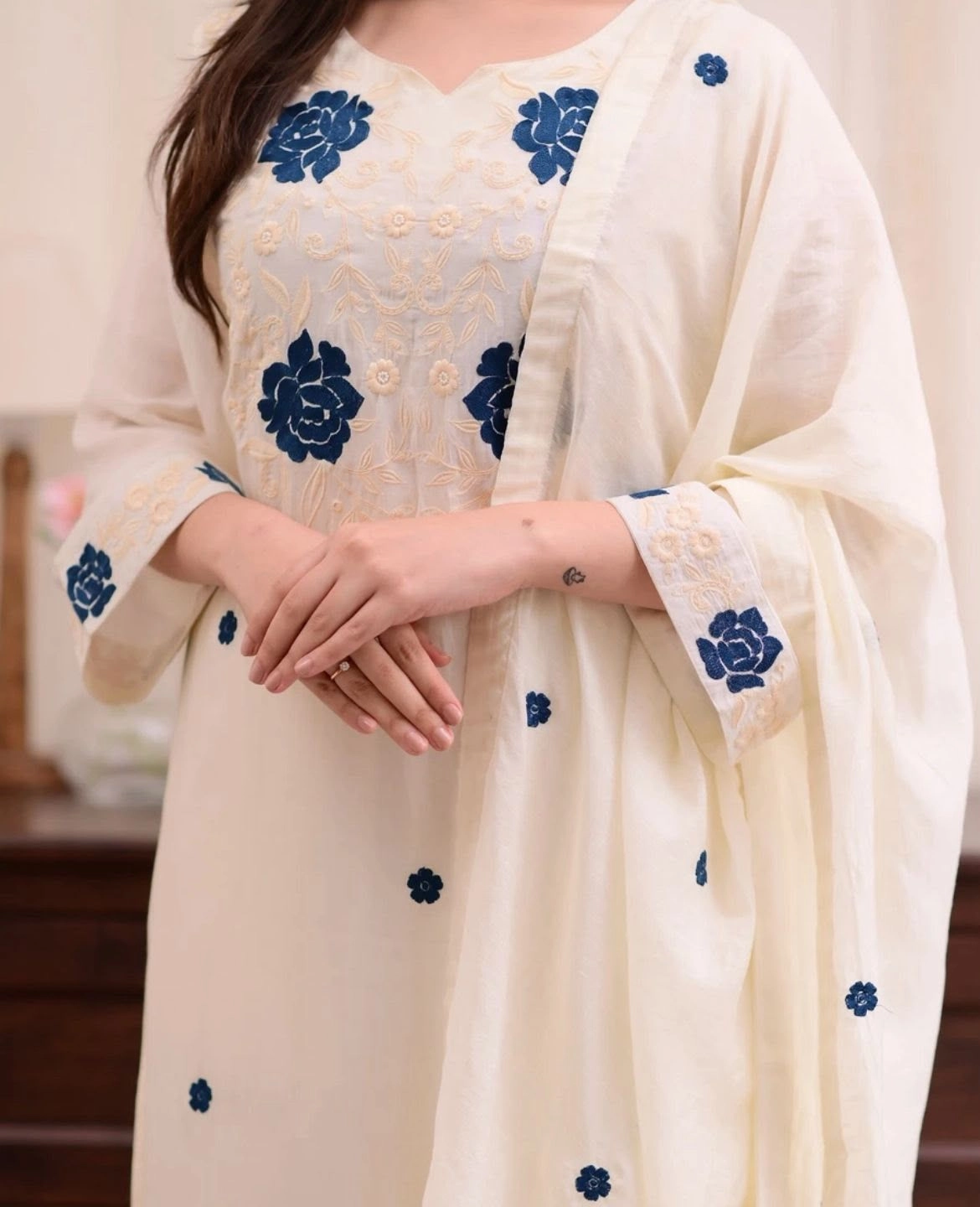 Pure fine silky slub fabric 🪡🧶 heavy embroidery  Kurti with Pant with heavy embroidery chanderi silk fabric Dupatta* 2