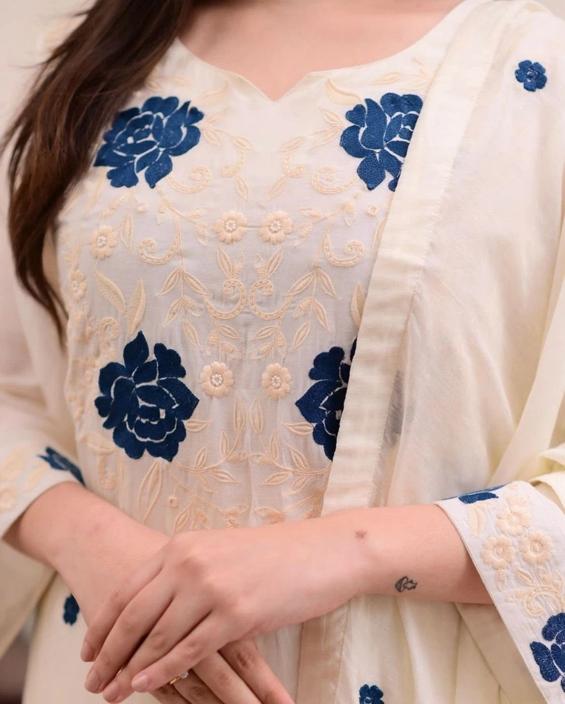 Pure fine silky slub fabric 🪡🧶 heavy embroidery  Kurti with Pant with heavy embroidery chanderi silk fabric Dupatta* 6