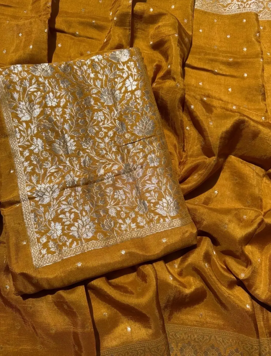 Banarasi Unstitched suit set