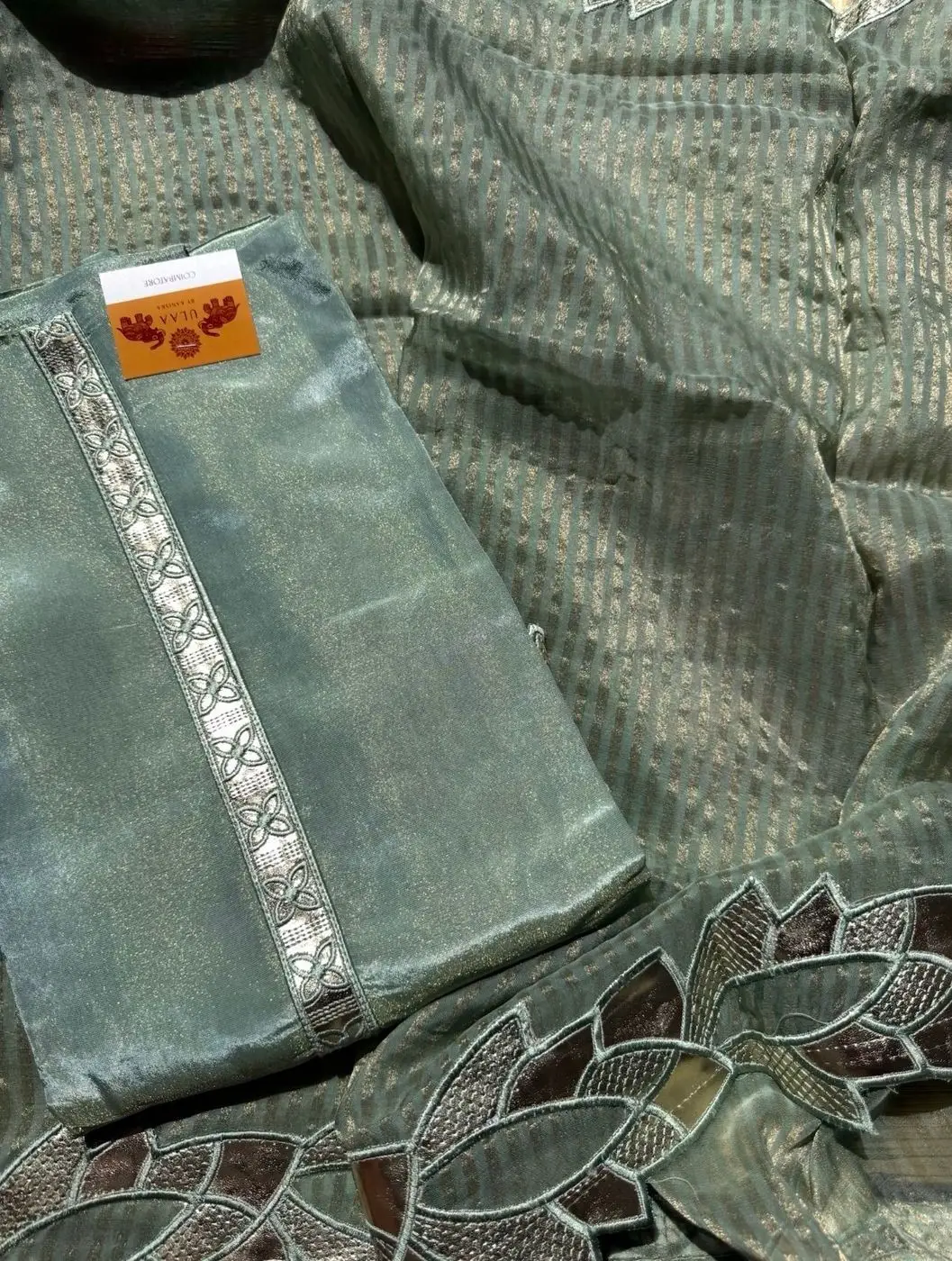 Shimmer silk