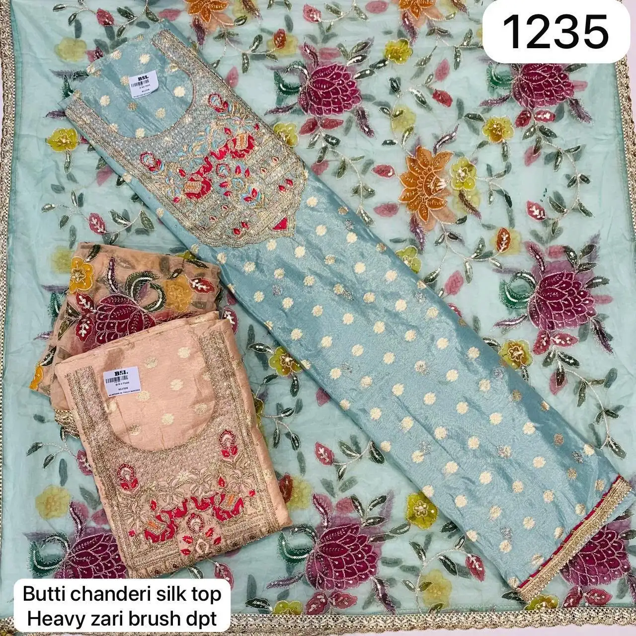 Butti chanderi silk top
Heavy zari brush dpt(Rs.1235 per piece:total 2 piece)