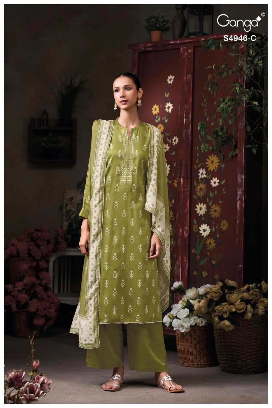 Ganga – Kairisha S4946(Rs.1760 per piece: total 4 piece) 2
