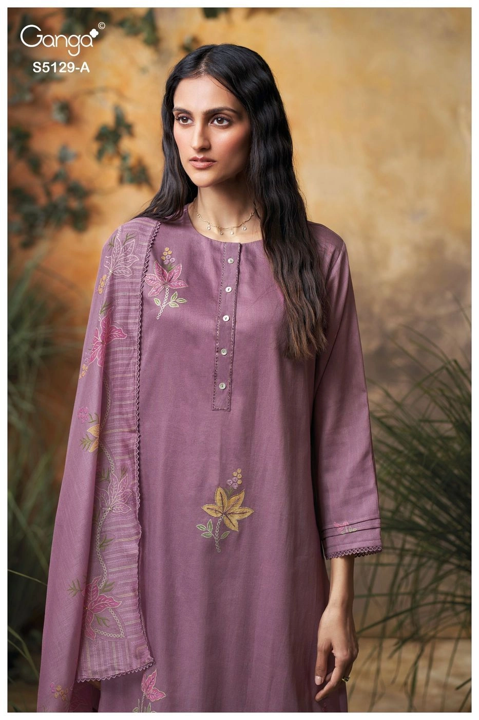 Ganga-Tanishq
S5129(Rs.1760 per piece: total 4 piece) 1